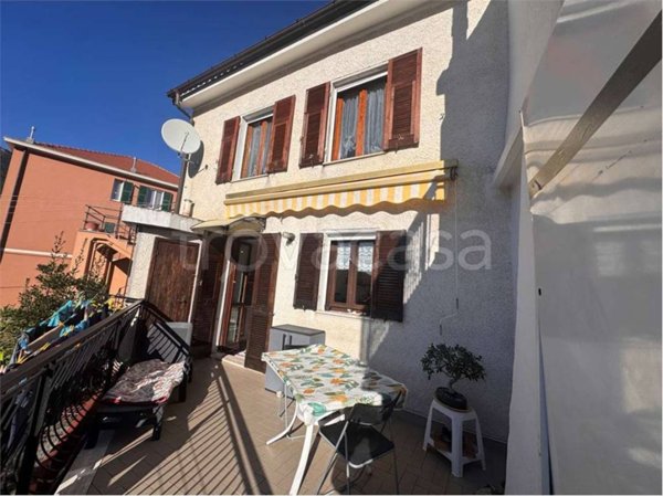 appartamento in vendita a Cogoleto in zona Lerca