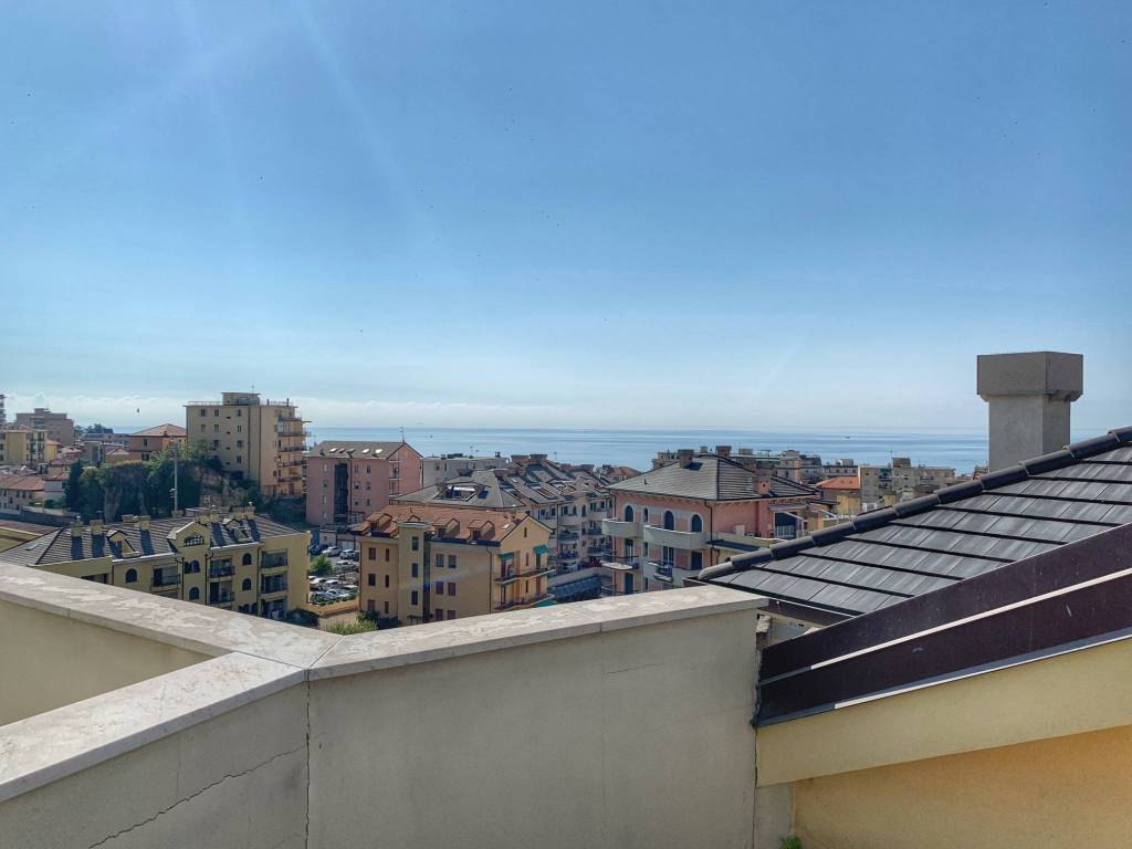 locale commerciale in vendita a Cogoleto