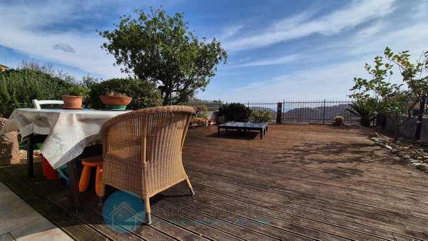 appartamento in vendita a Cogoleto in zona Sciarborasca