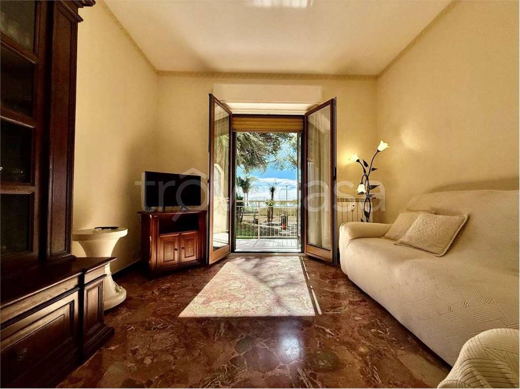 appartamento in vendita a Cogoleto