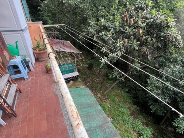 appartamento in vendita a Cogoleto in zona Pratozanino