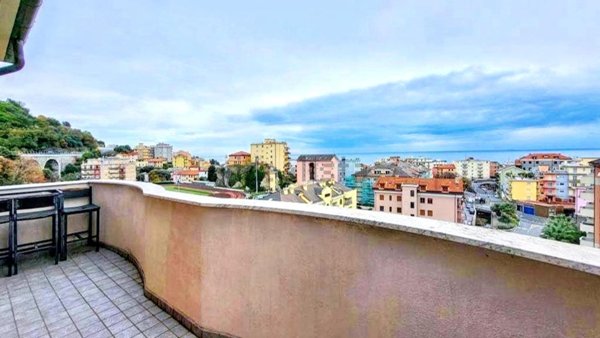 appartamento in vendita a Cogoleto in zona Pratozanino