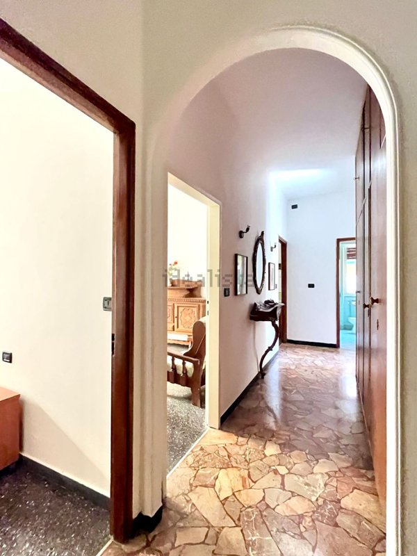 appartamento in vendita a Cogoleto in zona Pratozanino