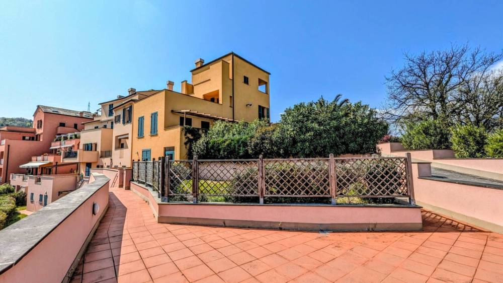 appartamento in vendita a Cogoleto in zona Lerca
