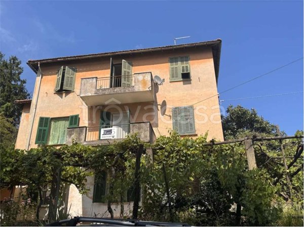 casa indipendente in vendita a Cogoleto in zona Sciarborasca