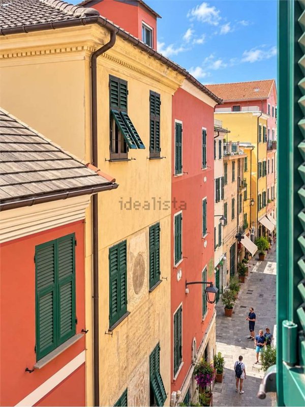 appartamento in vendita a Cogoleto in zona Pratozanino