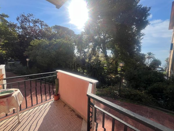 appartamento in vendita a Cogoleto in zona Pratozanino