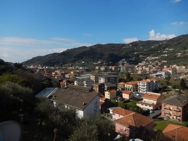 appartamento in vendita a Cogorno in zona San Salvatore