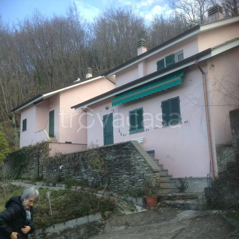 casa indipendente in vendita a Cogorno in zona Breccanecca