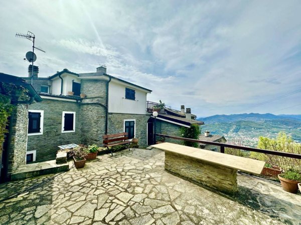 casa indipendente in vendita a Cogorno