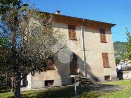 casa indipendente in vendita a Cogorno in zona San Salvatore