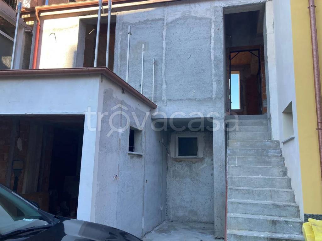appartamento in vendita a Cogorno in zona San Salvatore