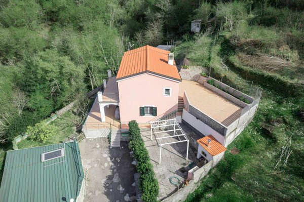 casa indipendente in vendita a Cogorno
