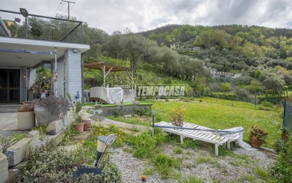 casa indipendente in vendita a Cogorno