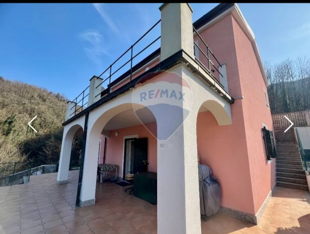 casa indipendente in vendita a Cogorno