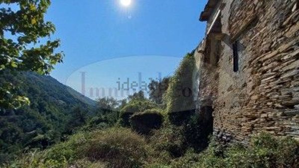 appartamento in vendita a Cogorno in zona Chiappe