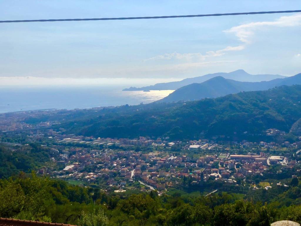 casa indipendente in vendita a Cogorno in zona Breccanecca