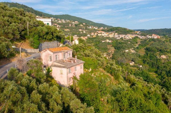 casa indipendente in vendita a Cogorno in zona San Salvatore
