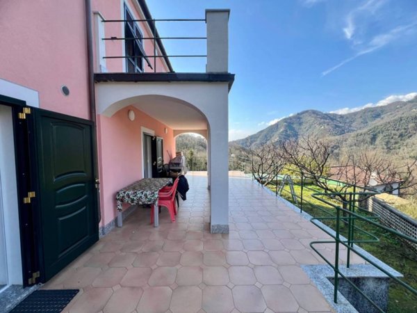 casa indipendente in vendita a Cogorno