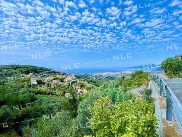 locale di sgombero in vendita a Cogorno