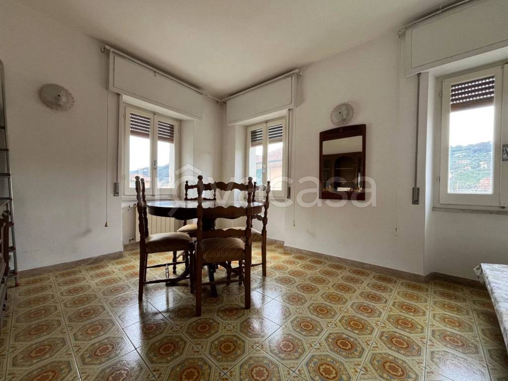appartamento in vendita a Cogorno in zona San Salvatore