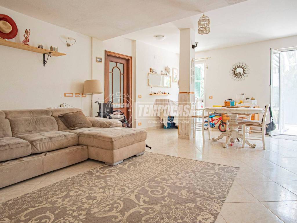 appartamento in vendita a Cogorno in zona San Salvatore