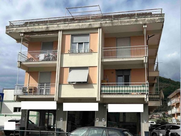 appartamento in vendita a Cogorno in zona San Salvatore