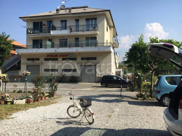appartamento in vendita a Cogorno in zona San Salvatore