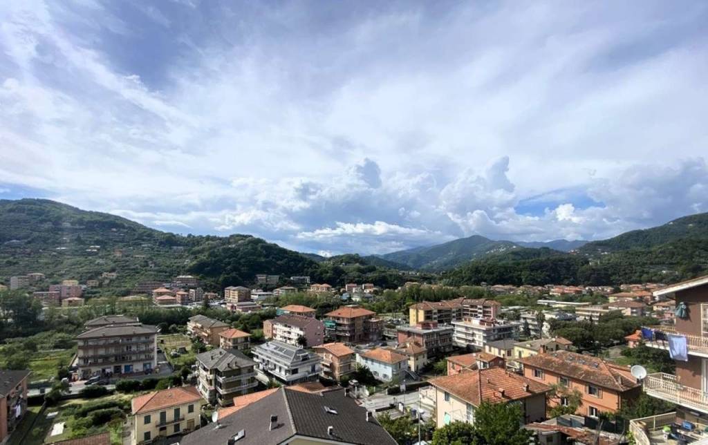 appartamento in vendita a Cogorno in zona San Salvatore