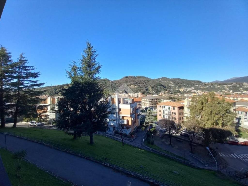 appartamento in vendita a Cogorno in zona San Salvatore