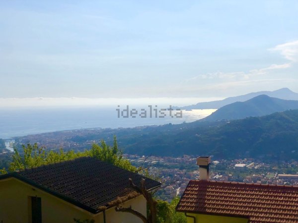 casa indipendente in vendita a Cogorno in zona Breccanecca