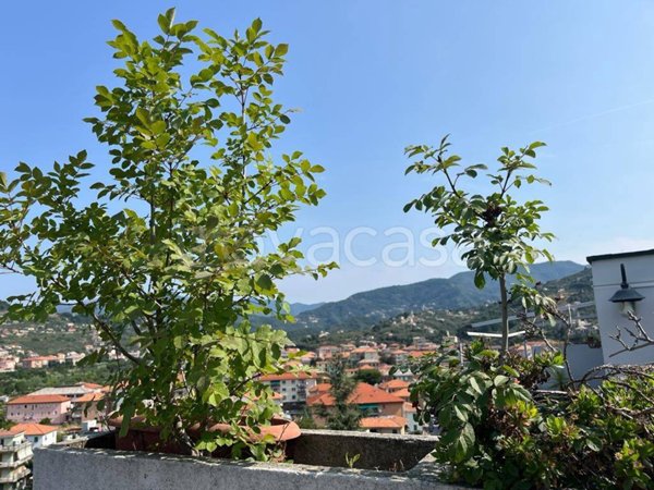 appartamento in vendita a Cogorno in zona San Salvatore