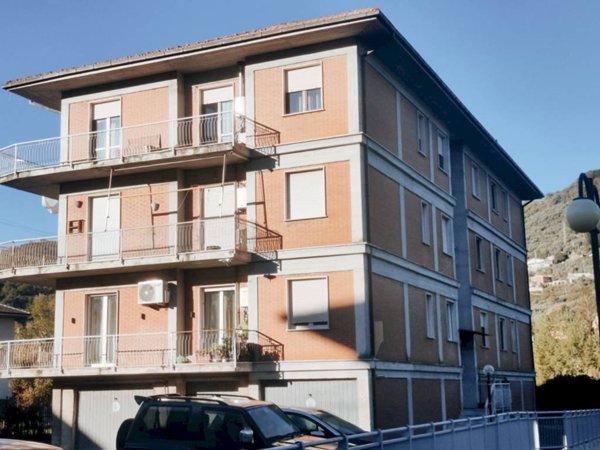 appartamento in vendita a Cogorno in zona San Salvatore