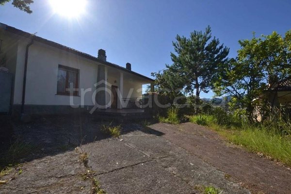 casa indipendente in vendita a Cogorno in zona San Salvatore