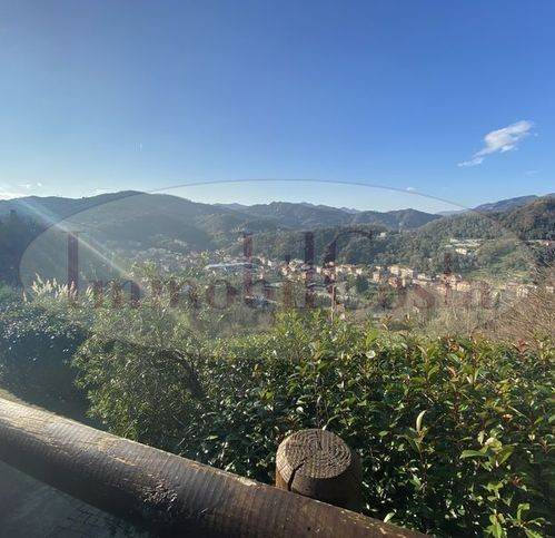 villa in vendita a Cogorno in zona San Salvatore