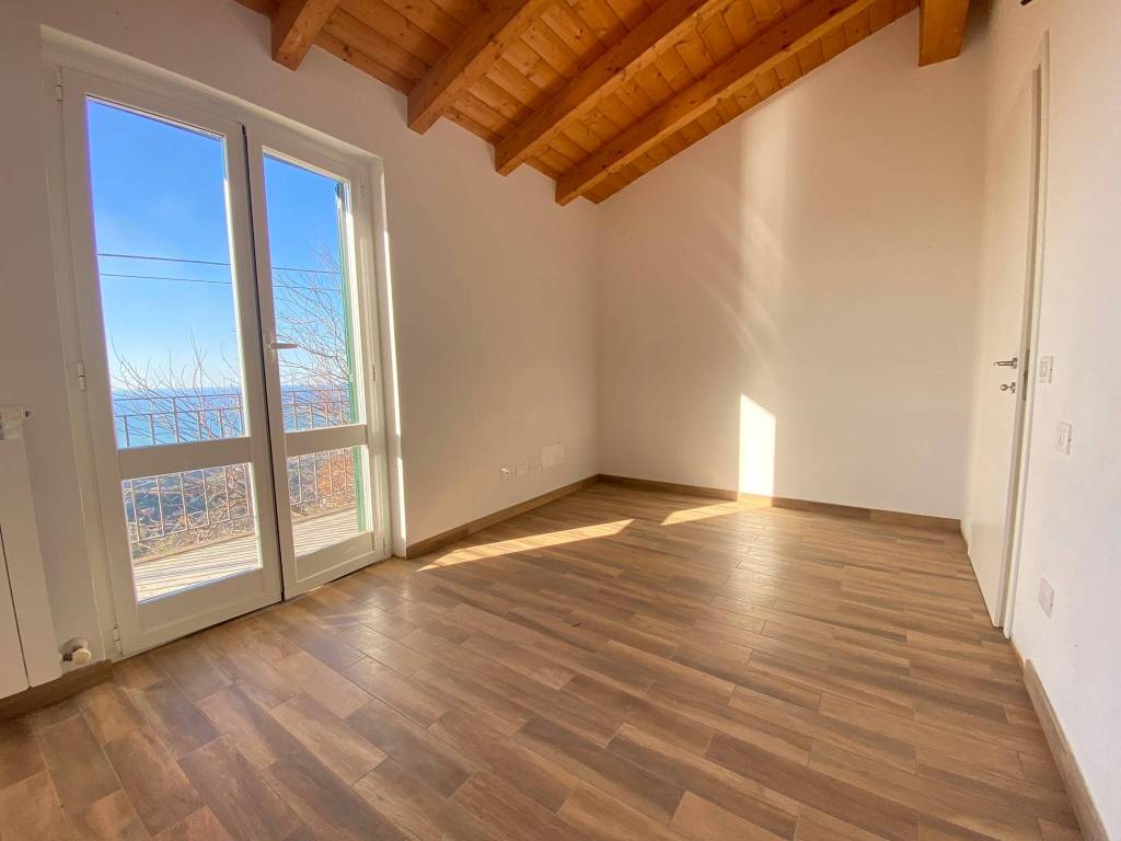 casa indipendente in vendita a Cogorno