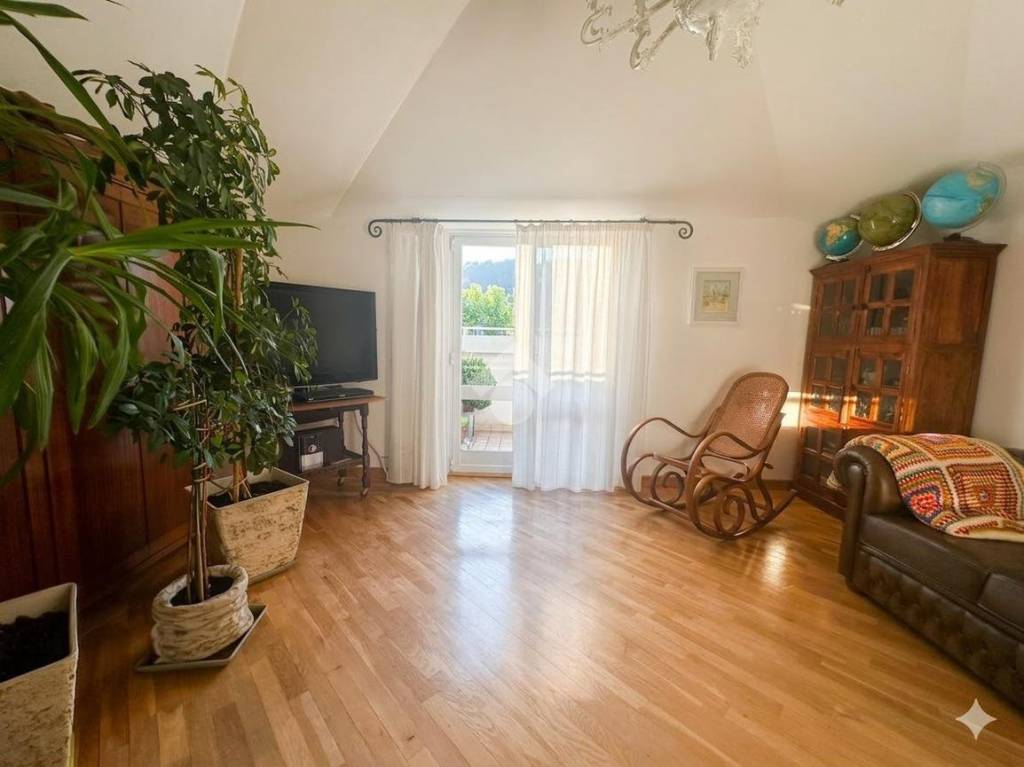 appartamento in vendita a Cogorno in zona San Salvatore