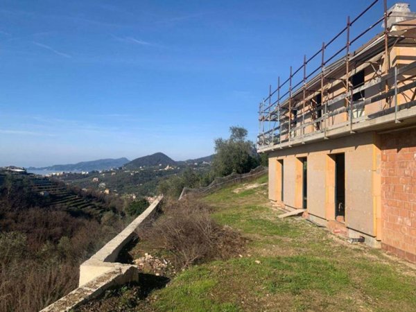 casa indipendente in vendita a Cogorno in zona San Salvatore