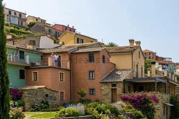 casa indipendente in vendita a Cogorno in zona Chiappe