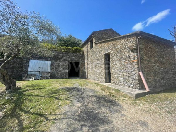 casa indipendente in vendita a Cogorno