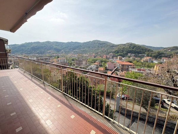 casa indipendente in vendita a Cogorno in zona San Salvatore