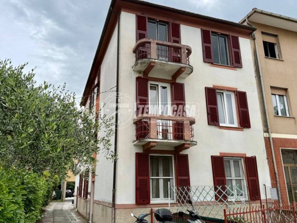 appartamento in vendita a Cogorno in zona San Salvatore