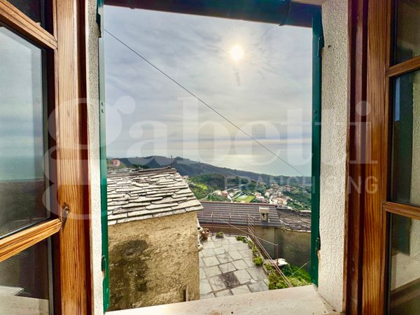 casa indipendente in vendita a Cogorno in zona Chiappe