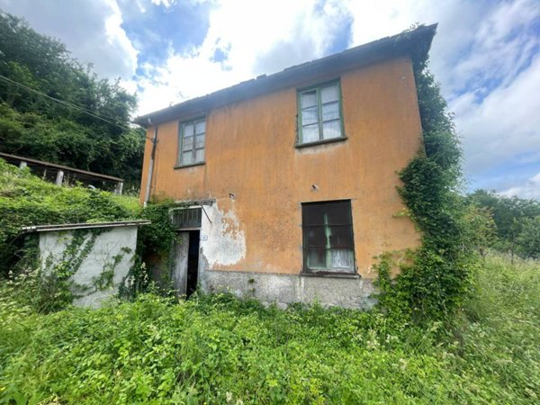 casa indipendente in vendita a Cogorno in zona Monticelli