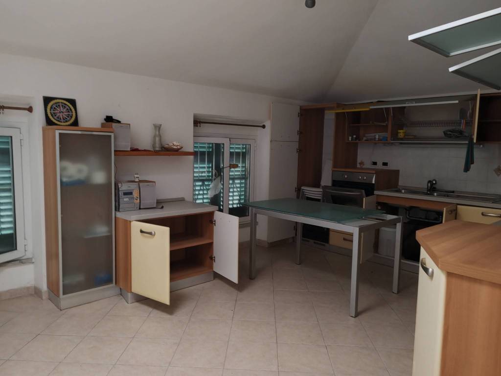 appartamento in vendita a Cogorno in zona San Salvatore