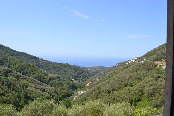casale in vendita a Cogorno in zona Chiappe