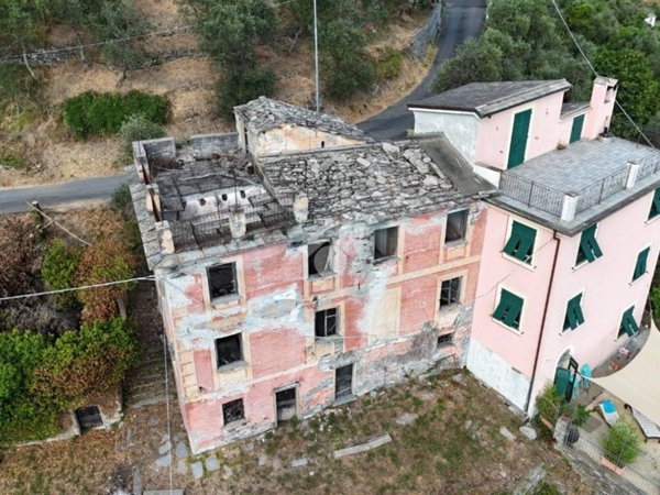 casale in vendita a Cogorno in zona Chiappe