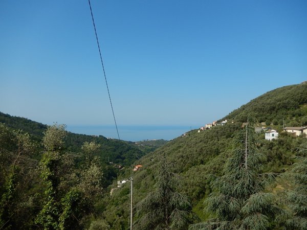 appartamento in vendita a Cogorno in zona Chiappe