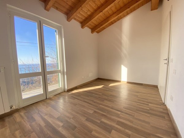 casa indipendente in vendita a Cogorno in zona Chiappe