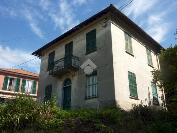 casa indipendente in vendita a Cogorno in zona San Salvatore